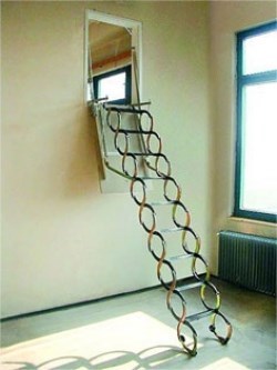 Металлическая чердачная лестница "Ножничная Verticale"