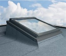 Конструкция EFW для установки окна в крышу с малым углом наклона ската